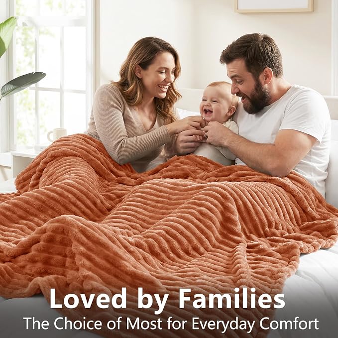 HIMEET Burnt Orange Full Blanket for Bed, 300GSM Ribbed Fleece, 84 x 90 in | Ultra Soft Flannel, All-Season Lightweight Warmth, Bed Layering & Home Room Decor, Gift for Men & Women, Machine Washable
