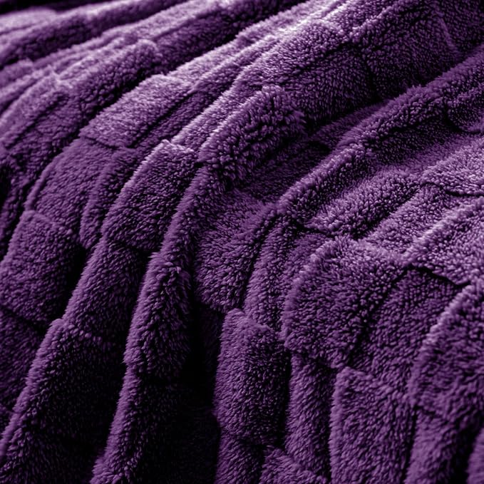 Exclusivo Mezcla 3D Checkered Fleece Twin Blanket for Bed, Purple | Super Soft and Cozy Fluffy Bed Blanket, Cute Fuzzy Blanket for Teens Back to School, Dorm Essentials, All Season, 60"x80"