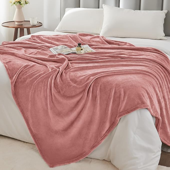 BEDELITE Fleece Blanket Soft Plush Throw for Couch Dusty Pink 50"x60" | Ultra Soft Fleece, Plush Microfiber, Lightweight Warmth, All Season Comfort, Fade Resistant, Machine Washable, Couch Sofa Bed