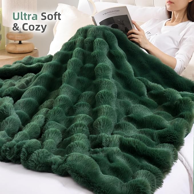 Faux Rabbit Fur Throw for Couch - Dark Green Bubble Blanket 60"x80" | Fluffy Plush Fuzzy Throw for Sofa & Bed, Super Soft Cozy Comfrt Blanket, Luxury Aesthetic Dark Green Decor Gift for Women