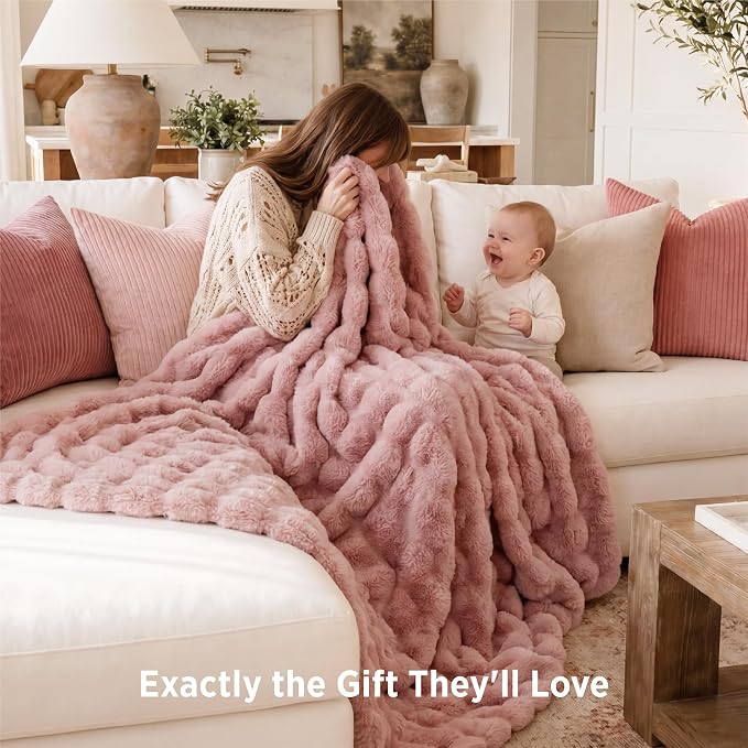 Bedsure GentleSoft Bubble Faux Fur Blankets Queen Size, Fluffy Fuzzy Queen Blanket for Bed, Soft Cozy Faux Fur Bedding for Winter, Thick Warm Plush Bed Cover, Dusty Rose, 90x90