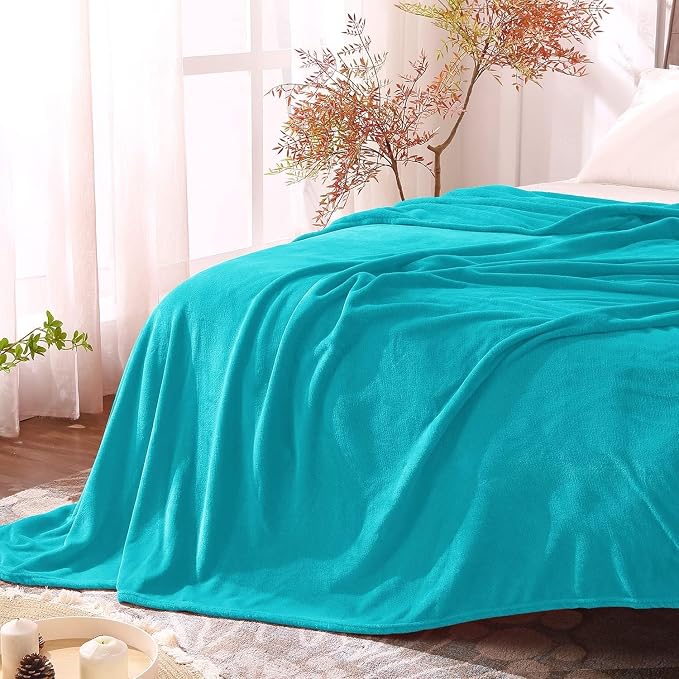 BEDELITE Fleece Blanket Soft Plush Throw for Couch Peacock 50"x70" | Ultra Soft Fleece, Plush Microfiber, Lightweight Warmth, All Season Comfort, Fade Resistant, Machine Washable, Couch Sofa Bed