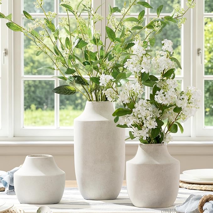 Mitt&Ditt Ceramic Flower Vase, 5.3 inch Off-White Farmhouse Rustic Vase, Handcrafted Weathered Pottery Vases, Small Flower Terracotta Vases for Home Decor, Living Room, Table, Shelf