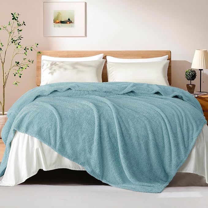 Exclusivo Mezcla Fleece Bed Blankets Queen Size for Bed, 90" x 90" | Super Soft and Cozy Fluffy Blanket for Women, Lightweight and Fuzzy Bedding for Bedroom , All Season, Slate Blue