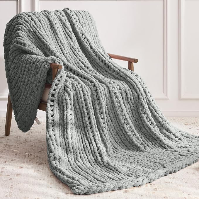 Negwoo Chunky Knit Throw Blanket, Knitted Throw Chenille Yarn, 80"*90" | Soft Thick Cable Knitted Blankets, Handmade Big Thick Blanket, Machine Washable Cute Comfy Blanket for Home Decor, Light grey