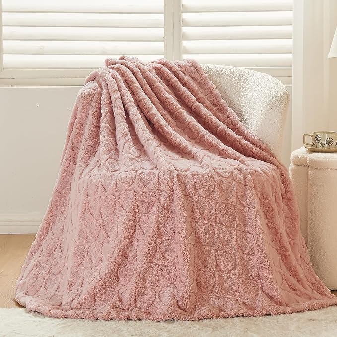 NEWCOSPLAY 3D Heart Checkered Flannel Queen Blanket, Dusty Pink, 90"x90" | Super Soft Cute Lightweight Decorative Premium Silky Fleece Blanket for Couch Sofa Bed, Gift for Women Men, All Season Use