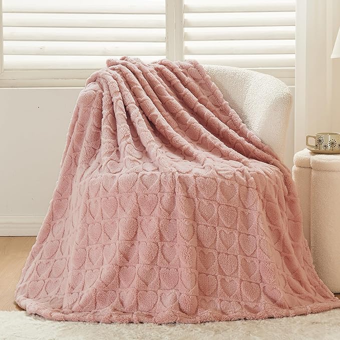 NEWCOSPLAY 3D Heart Checkered Flannel Twin Blanket, Dusty Pink, 60"x80" | Super Soft Cute Lightweight Decorative Premium Silky Fleece Blanket for Couch Sofa Bed, Gift for Women Men, All Season Use
