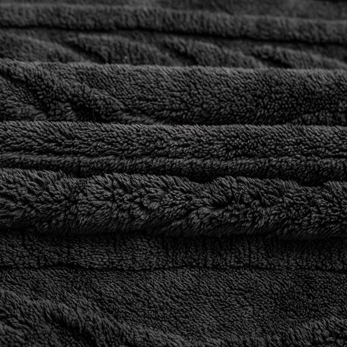 YUSOKI Sherpa Fleece Queen Size Blanket, Black, 90"x90" | 3D Stylish Design,320GSM, Non-Shedding, Lightweight for All Season Use, stays fluffy after repeated washes, Perfect Gifts
