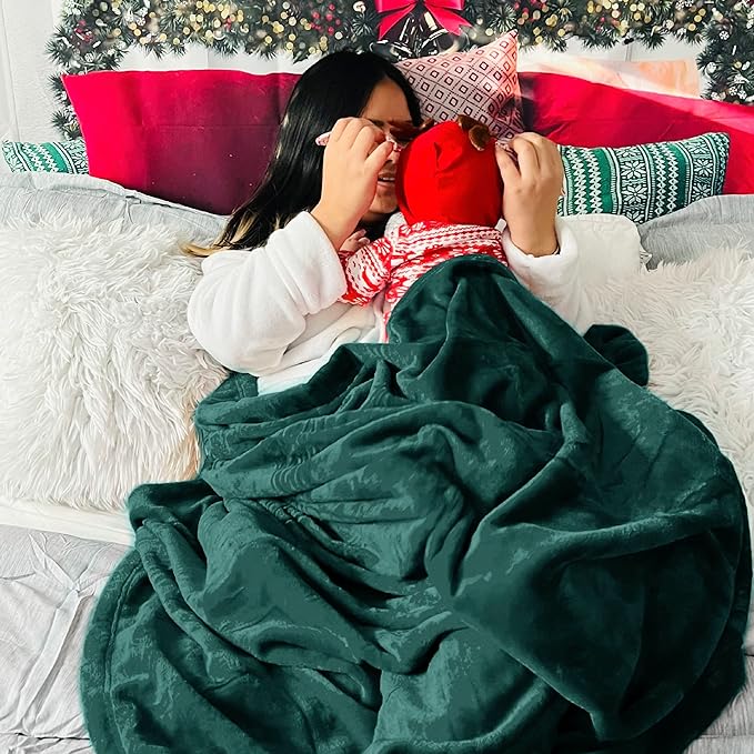 Bedsure GentleSoft Fleece Bed Blankets Large Size Forest Green - Soft Lightweight Cozy Oversized King Blanket Microfiber, Room Home Decor Gifts for Women and Men, 120x120 inches