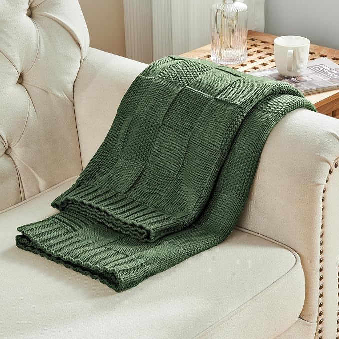 CozeCube Christmas Green Knitted Checkered Throw Blanket 50"X60" | Check Knit Throw for Couch, Decorative Christmas Soft Cozy Warm Blanket for Bed Sofa Living Room