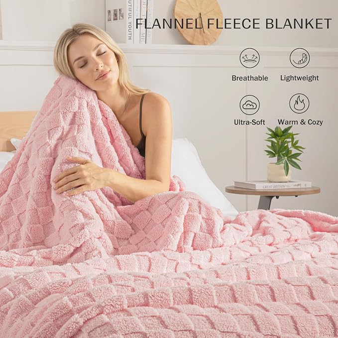 Exclusivo Mezcla 3D Checkered Fleece King Blanket for Bed, Pink | Super Soft and Cozy Fluffy Blanket, Lightweigh and Breathable Blanket for Living Room, Bedroom, Decor, All Season, 104"x90"