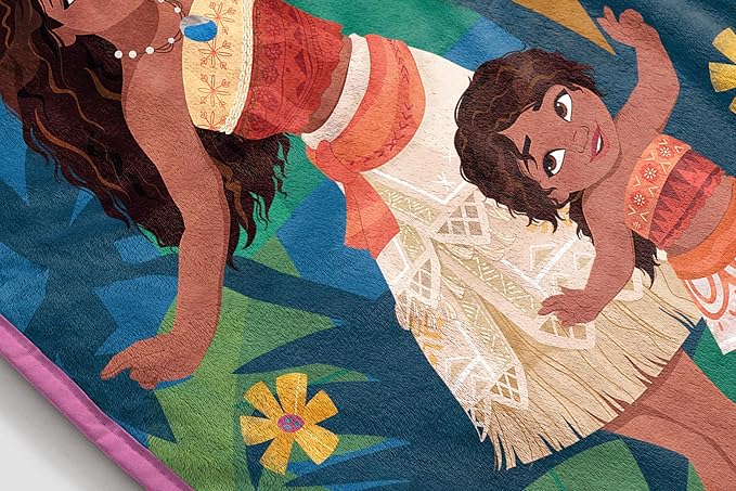 Jay Franco Disney Moana Plush Throw Blanket 40x50 – Soft Microfiber Kids Blanket Featuring Moana, Maui & HEI HEI, Officially Licensed, Machine Washable Gift for Girls