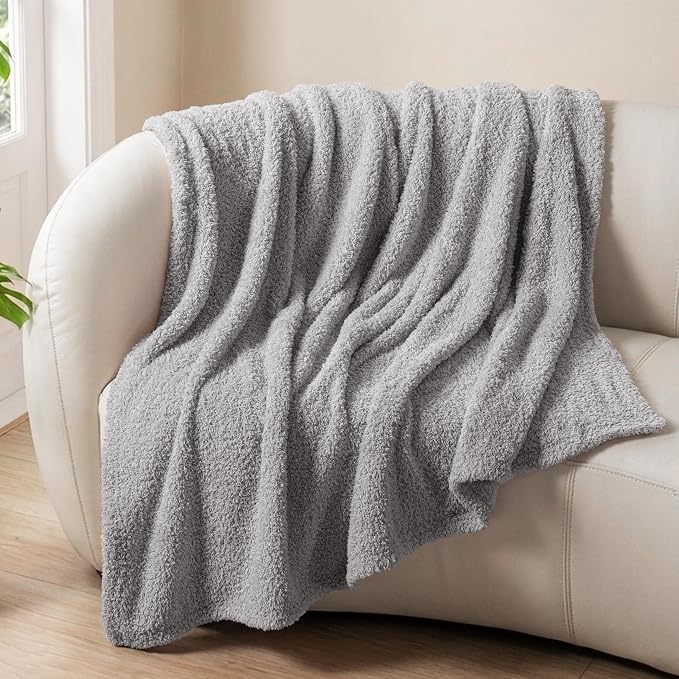Exclusivo Mezcla Fleece Throw Blanket for Couch and Sofa, 50" x 60" | Super Soft and Cozy Fluffy Blanket for Women, Lightweight and Fuzzy Throw for Home Decor, All Season, Light Grey