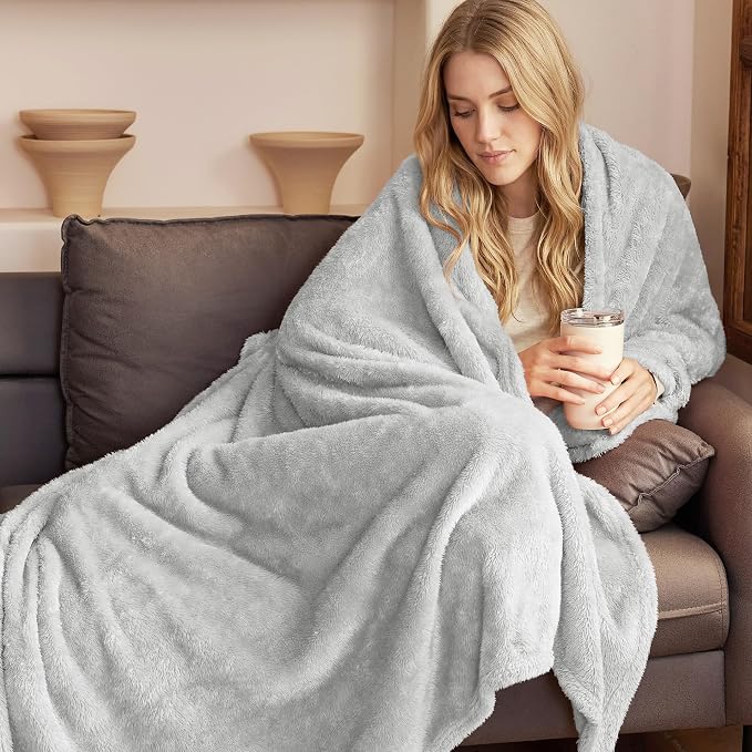Exclusivo Mezcla Fuzzy Plush Fleece Bed Blanket Queen Size, Light Grey | 90x90 Inches, Super Soft and Cozy Bed Blanket, Fluffy Decorative Bedding for Livingroom, Bedroom, All Season