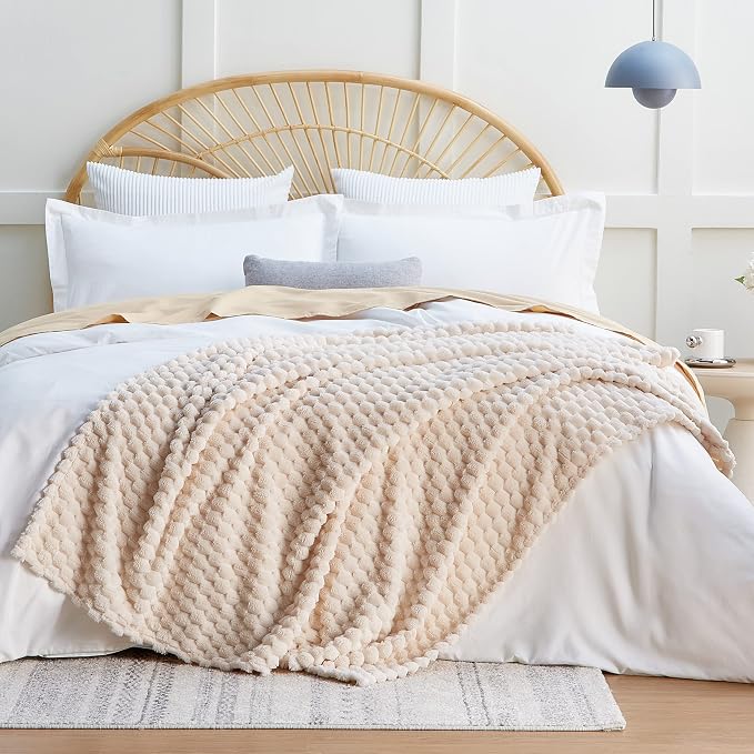EXQ Home Fleece Throw Blanket for Couch or Bed - 3D Imitation Turtle Shell Jacquard Decorative Blankets - Cozy Soft Lightweight Fuzzy Flannel Blanket Suitable for All Seasons(50"×60",Beige)