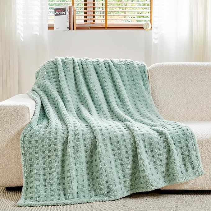 NEWCOSPLAY 3D Waffle Checkered Flannel Twin Blanket, New Sage, 60"x80" | Super Soft Cute Lightweight Decorative Premium Silky Fleece Blanket for Couch Sofa Bed, Gift for Women Men, All Season Use