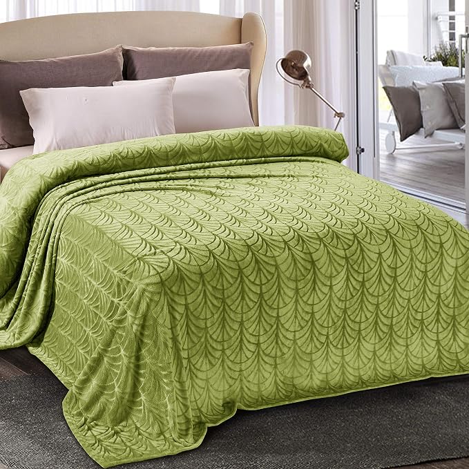 Whale Flotilla Soft Flannel Fleece Twin XL Size Bed Blanket, Olive Green | 90"x66" Cozy Lightweight Breathable Coverlet, Plush Fluffy Bedspread, Vintage Pattern Decorative Blanket for Dorm, All Season