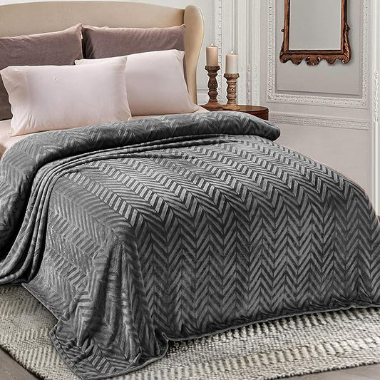 Whale Flotilla Flannel Fleece Fall Bed Blanket Queen Size, Dark Grey | Lightweight Breathable Soft Bedspread, Plush Fluffy Coverlet Chevron Design Decorative Blanket for Home Life, 90x90 Inch