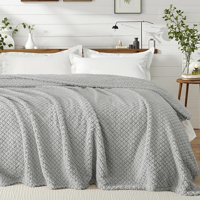 Exclusivo Mezcla Soft Fleece Queen Size Blanket for Bed, Light Grey | Jacquard Lightweight Cozy Bed Blanket, Breathable Decorative Fuzzy Textured All Season Use, 90x90 Inches