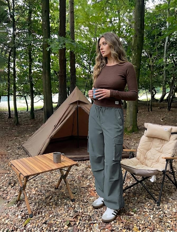 COPYLEAF Cargo Pants Women Low Waisted Parachute Pants with Pockets Loose Baggy Hiking Pants Y2K Clothes
