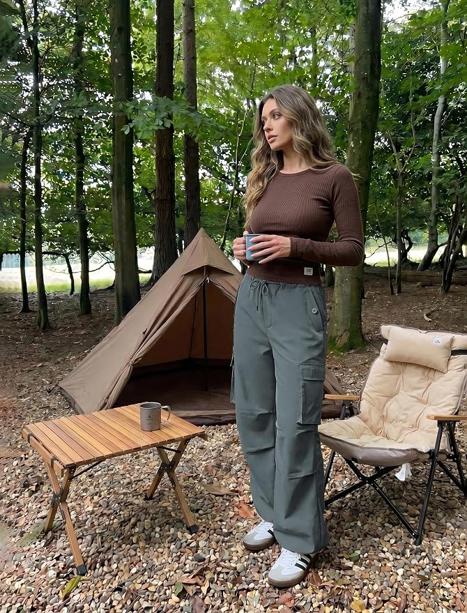 COPYLEAF Cargo Pants Women Low Waisted Parachute Pants with Pockets Loose Baggy Hiking Pants Y2K Clothes