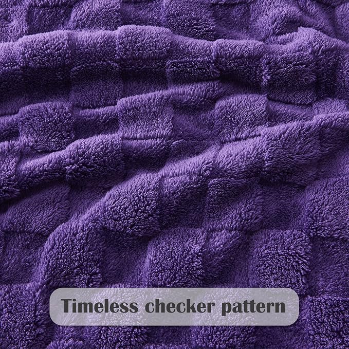 NEWCOSPLAY 3D Checkered Flannel King Blanket, Purple Checkered, 90"x110" | Super Soft Cute Lightweight Decorative Premium Silky Fleece Blanket for Couch Sofa Bed, Gift for Women Men, All Season Use