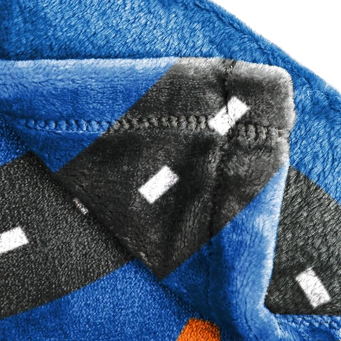 Jay Franco Kids Plush Throw Blanket – Soft & Cozy Fleece Throw for Bedroom & Couch Décor, Official Licensed Product, Blue - Blippi, 60x90 - Large Blanket