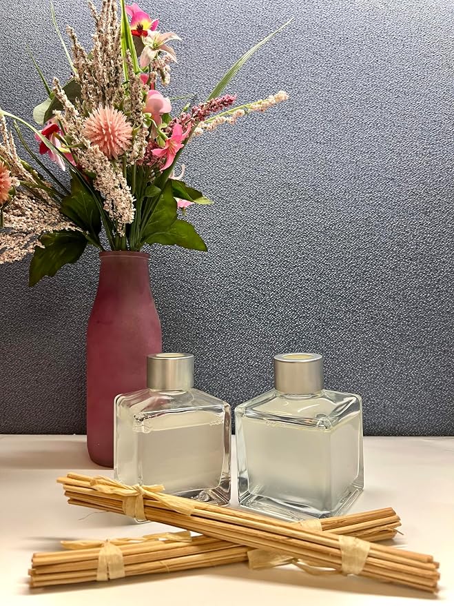 Hosley Set of 2 Fragranced Reed Diffuser Oil Set Cranberry Mandarin 2.9oz Each. Ideal Gift for Weddings, Spa, Reiki, Meditation