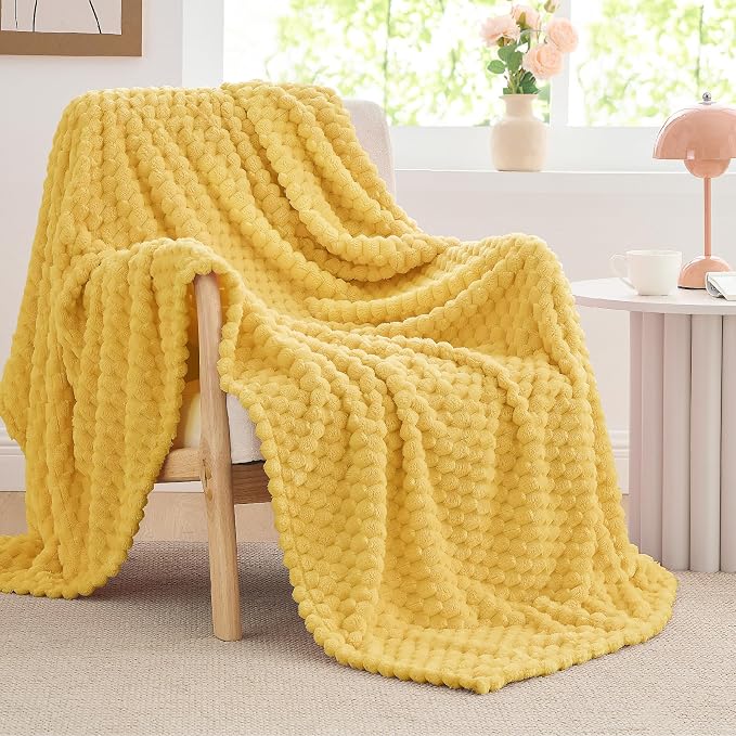 BEDELITE Yellow Twin Blanket for Couch, Soft Cozy Gifts for Women, 60 * 80 | 3D Jacquard Decorative Fleece Blanket, Super Soft Plush Throws, Cute Birthday Gift for Women & Men, Suitable for All Seasons