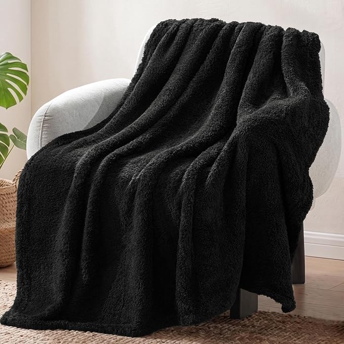 Exclusivo Mezcla Fleece Throw Blanket for Couch and Sofa, 50" x 60" | Super Soft and Cozy Fluffy Blanket for Women, Lightweight and Fuzzy Throw for Home Decor, All Season, Black