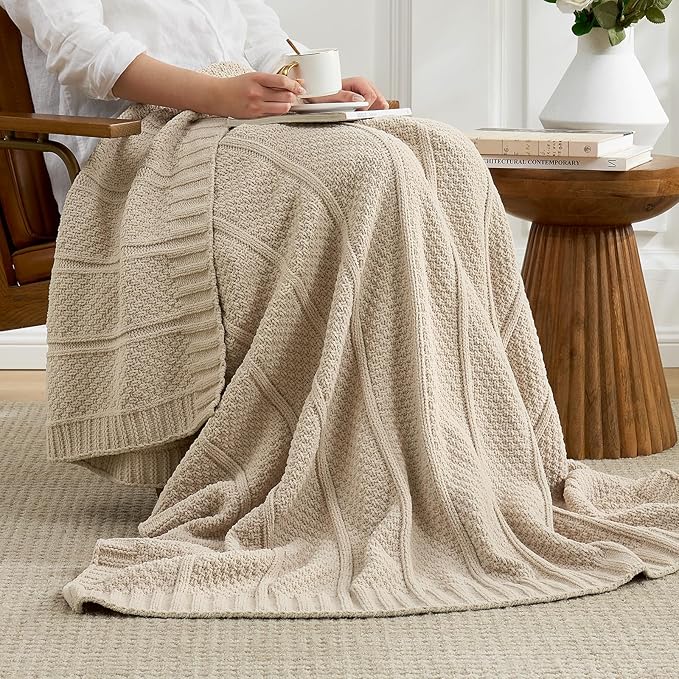 Amélie Home Premium Chenille Throw Blanket, Soft Cozy Moss Stitch Knit Blanket for Couch, Sofa, Chair, Home Decor, Beige 50"x60"