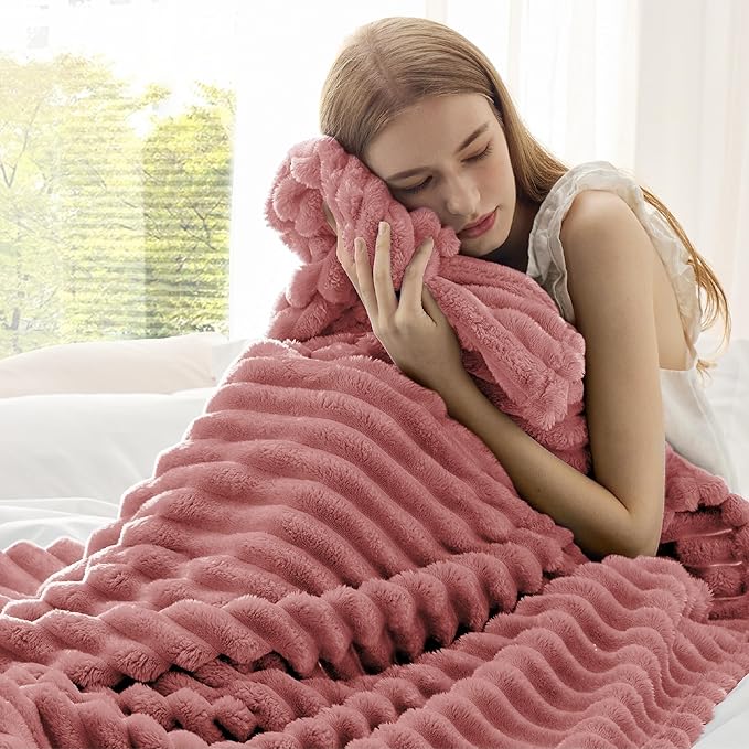 Bedsure GentleSoft Dusty Pink Twin XL Blanket for Bed - Cozy Soft Blankets for Women, Cute Small Fleece Throws for Girls, Birthday Gifts for Women Decor Gifts for Mom, 66x90 Inches