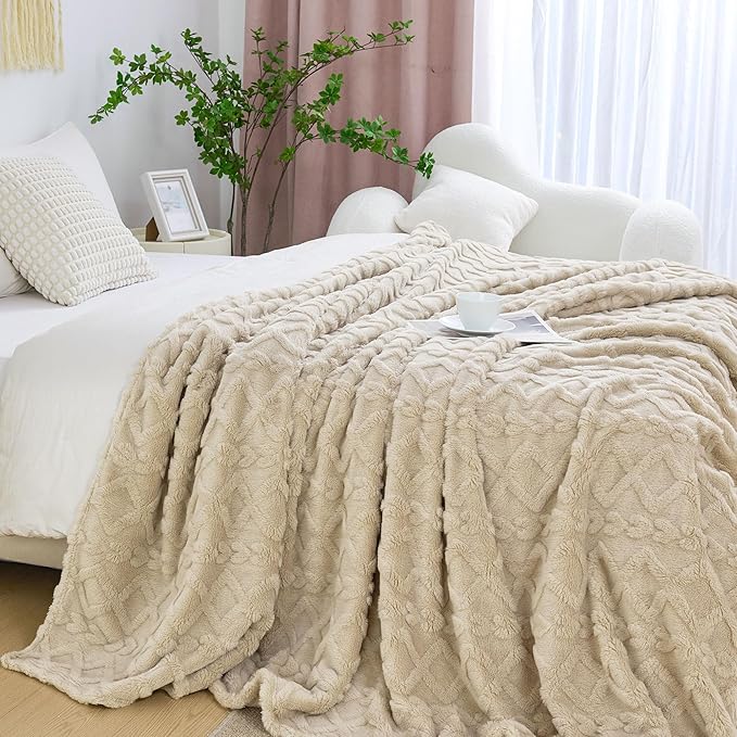 Aganear Fleece Throw Blanket for Bed Couch 90"x108" Khaki | Lightweight Fuzzy Throw,Warm Gift for Women,Christmas,Housewarming,Soft,Fall Boho Design for Room Home Decor,All-Season Use