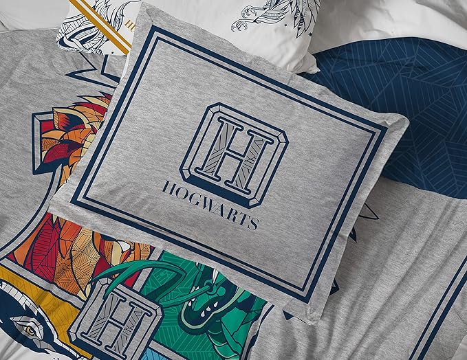 Jay Franco Harry Potter Stand Together 7 Piece Queen Size Bed Set - Includes Comforter & Sheet Set - Super Soft Kids Bedding Fade Resistant Microfiber (Official Harry Potter Product)