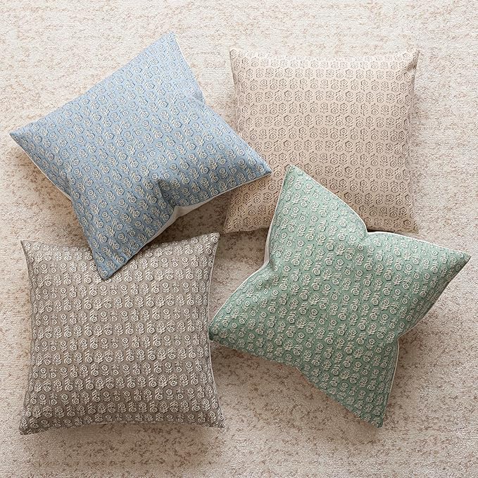 Foindtower Set of 2 Decorative Vintage Floral Print Throw Pillow Covers Neutral Modern Farmhouse Cushion Covers Boho Home Decor for Sofa Chair Couch Bedroom Living Room Outdoor,18×18 Inch,Powder Blue