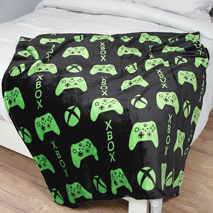 Jay Franco Xbox Throw Blanket with Game Controller Gift Box - Plush Throw Measures 46 x 60 Inches - Kids Super Soft Special Edition Fleece Gamer Bedding