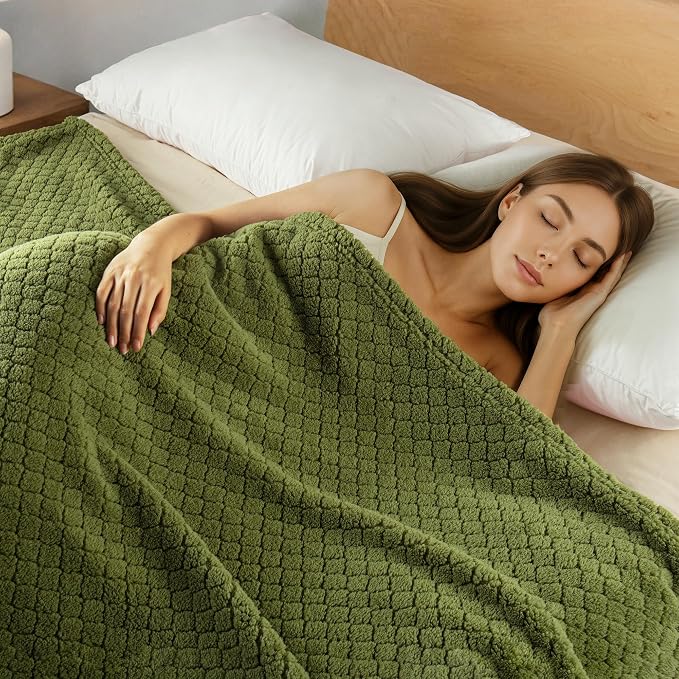Exclusivo Mezcla Soft Fleece Queen Size Blanket for Bed, Olive Green | Jacquard Lightweight Cozy Bed Blanket, Breathable Decorative Fuzzy Textured All Season Use, 90x90 Inches