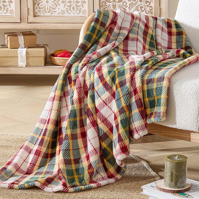BEDELITE Plaid Fleece Twin Blanket, Christmas Tartan 60x80 Inches | 100% Polyester Microfibe, Soft Cozy, Lightweight Warm, Classic Buffalo Plaid, Room Decor, Gift for Women Girls, for Couch Bed