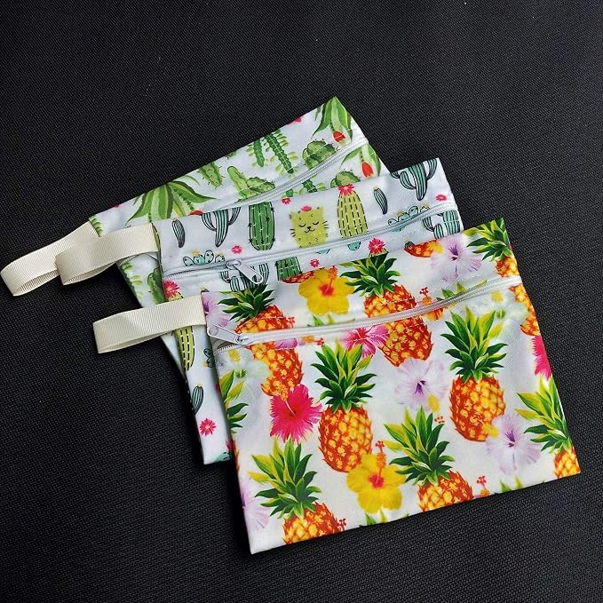 7pcs/Set Reusable Menstrual Pads Including 1pc Mini Wet Bag +6pcs Bamboo Charcoal Cloth Menstrual Incontinence Pads/Reusable Sanitary/Mama Panty Liners (All Randomly Prints)