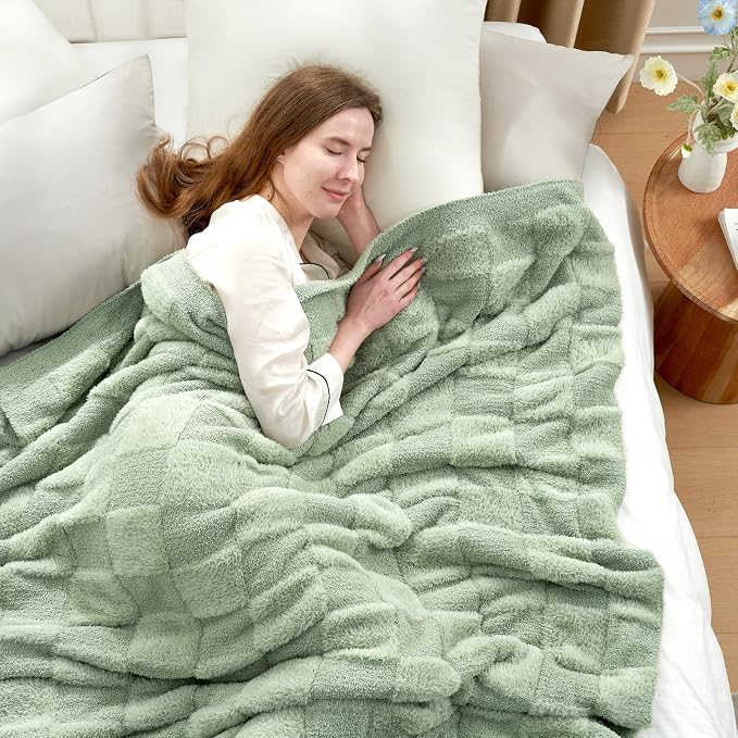 Snuggle Sac Faux Fur Checkered Blanket Twin Size with Soft Knitted Microfiber,Cozy Soft Warm Blanket for Sofa Bedroom Living Room,Solid Sage Green,60x80 inches