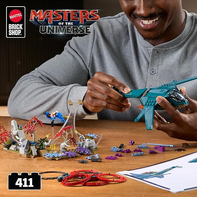 Mattel Brick Shop Masters of the Universe Building Set, Eternia Flight Fight with 411 Pieces and 10 Figures, Adult Collectors and Ages 13+