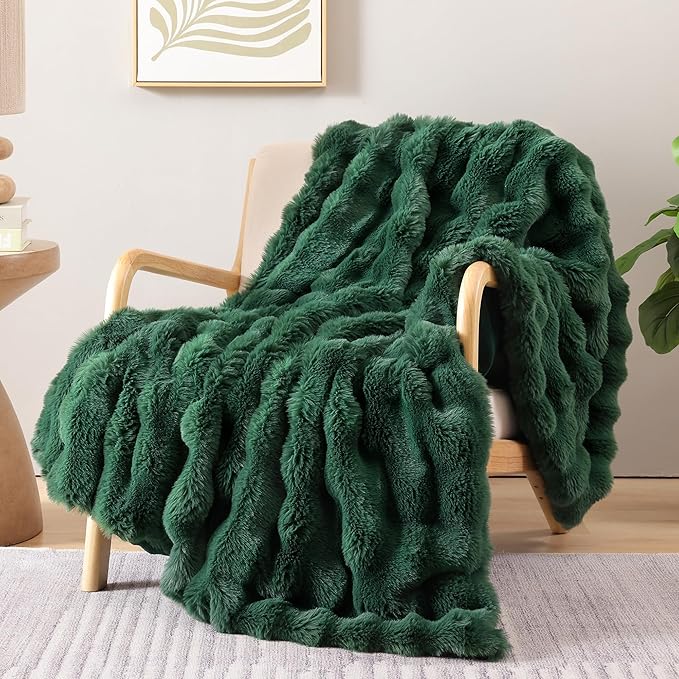 Faux Rabbit Fur Throw for Couch - Dark Green Bubble Blanket 50"x60" | Fluffy Plush Fuzzy Throw for Sofa & Bed, Super Soft Cozy Comfrt Blanket, Luxury Aesthetic Dark Green Decor Gift for Women