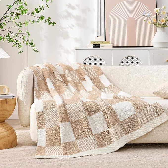 Snuggle Sac Checkered Blanket, Beige Throw Blanket for Couch Plaid Microfiber Fluffy Warm Cozy Soft Oversized Throw XL Reversible Checkered Blankets for Sofa, Chair, Bed, 50x70 inches