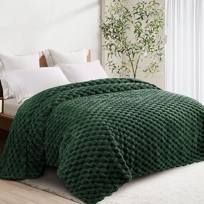Whale Flotilla Soft Fleece King Size Bed Blanket 3D Jacquard, Emerald Green | Lightweight Breathable Coverlet Bedspread for All Seasons, Super Cozy Plush Fluffy Fuzzy Decorative Blanket for Bed, 90"x104"