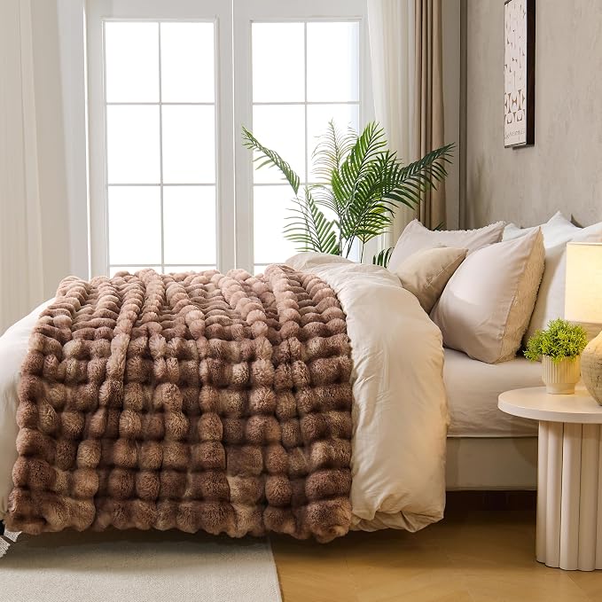 DOWNCOOL Faux Rabbit Fur Throw Blanket, Soft Fluffy Fuzzy Plush Bubble Blanket for Couch Sofa & Bed, Cozy Warm Luxury Fleece Minky Blanket, 60x80 Inches Tie-dye Brown