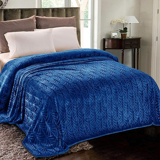 Whale Flotilla Fleece King Size Bed Blanket, Lightweight Breathable Soft Bedspread Cozy Plush Fuzzy Coverlet, Vintage Pattern Decorative Flannel Velvet Blanket, All Season, 90x104 Inch, Royal Blue