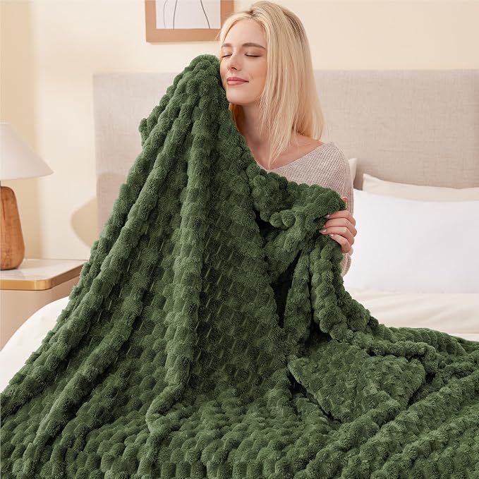 EXQ Home Gentle Soft Fleece Throw Blanket – Cozy Lightweight 3D Imitation Turtle Shell Jacquard Blanket for Couch Bed – All-Season Warm Fuzzy Flannel Blanket for Women Mom Gifts(60"x80",Olive Green)