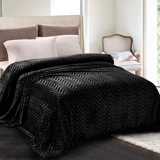Whale Flotilla Flannel Fleece Fall Bed Blanket Queen Size, Black | Lightweight Breathable Soft Bedspread, Plush Fluffy Coverlet Chevron Design Decorative Blanket for Home Life, 90x90 Inch