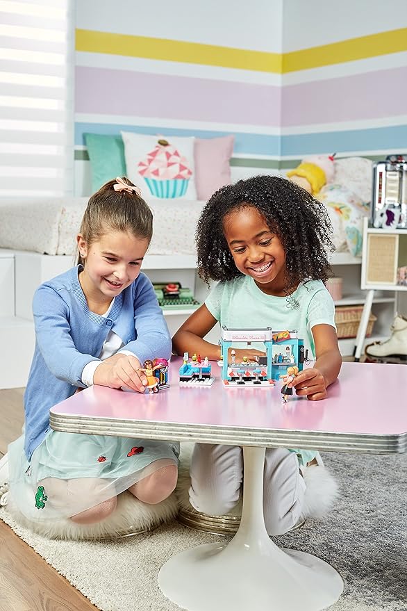 Mega Construx American Girl Maryellen's Seaside Diner Building Set