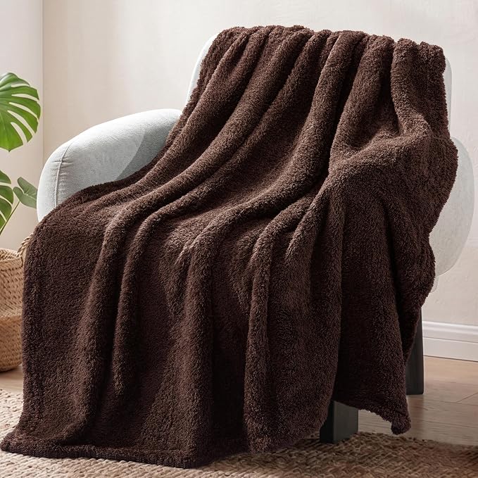 Exclusivo Mezcla Fleece Throw Blanket for Couch and Sofa, 50" x 60" | Super Soft and Cozy Fluffy Blanket for Women, Lightweight and Fuzzy Throw for Home Decor, All Season, Coffee